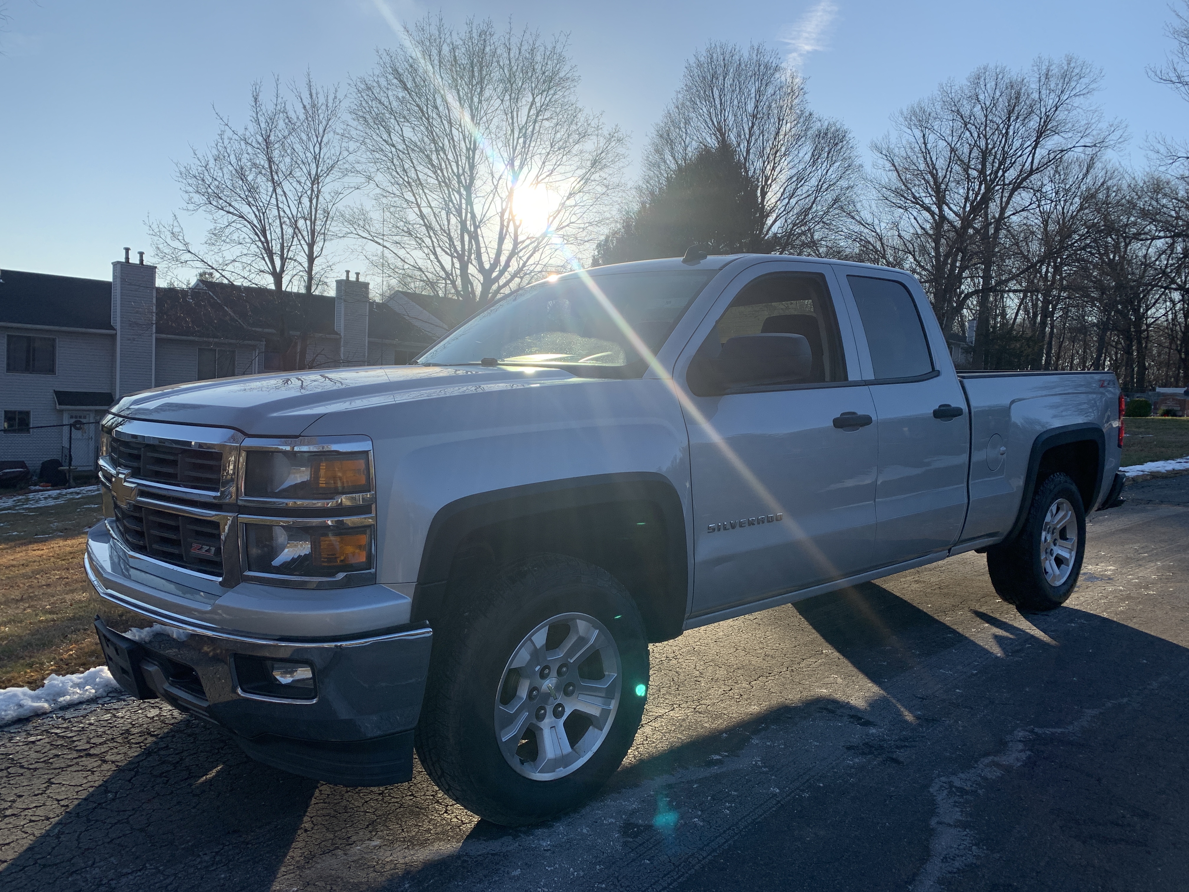 2014 Chevrolet Silverado 5.3L 1500K Z71 4 Door 4WD One Owner with Remote Starter with 120K - New Firestone Destination Tires, New Front and Rear Rotors, New pads, New rear calipers, New Front Springs, New Rear Shocks, New Rhino Bed Liner, Trailer Equipment Package — photo 4